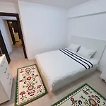 Oana Luxury * Бухарест