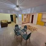 Oana Luxury Апартаменти Бухарест