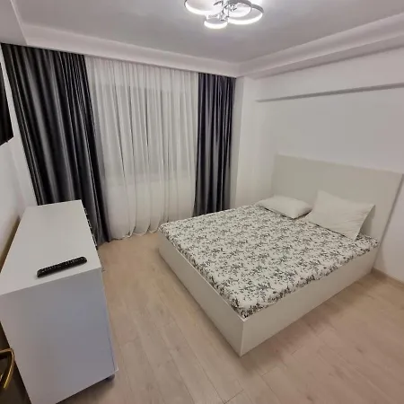 Oana Luxury Апартаменти Бухарест