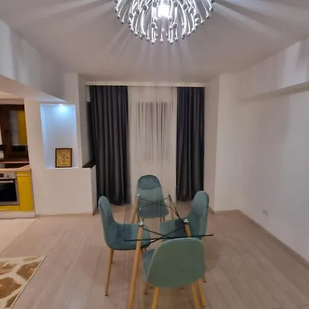 Oana Luxury *